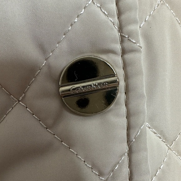 Calvin Klein Quilted Coat with Removable Hood‎ - Picture 4 of 12
